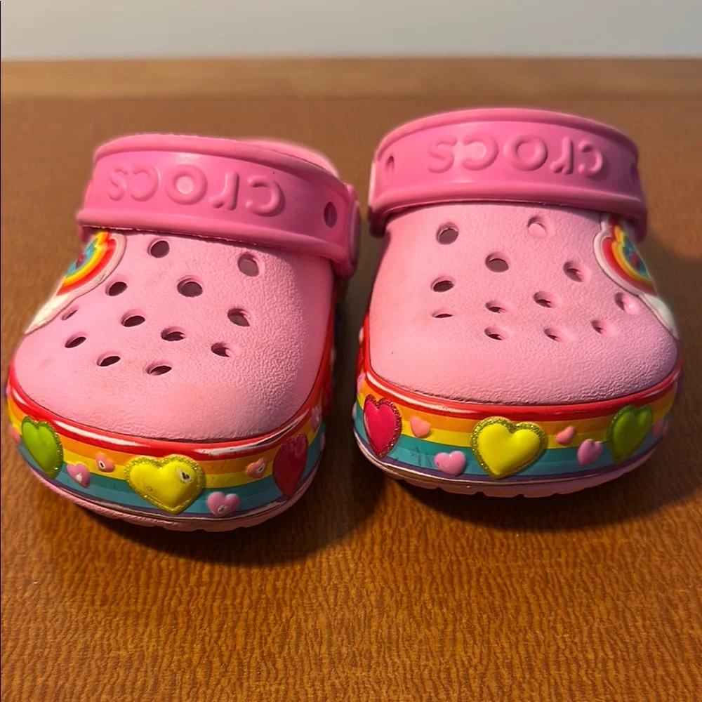 CROCS Kids Pink Slippers with Rainbow‎ Hearts